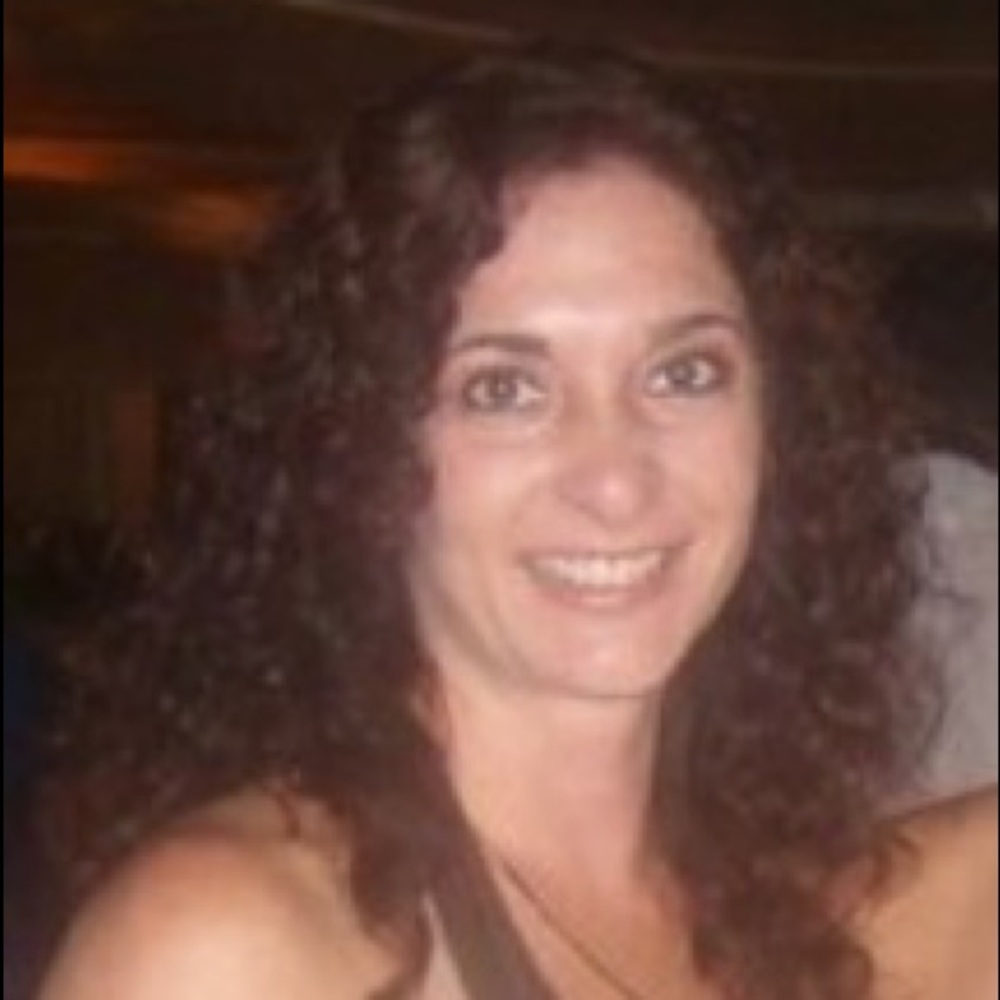 Meet your Posher, Ana